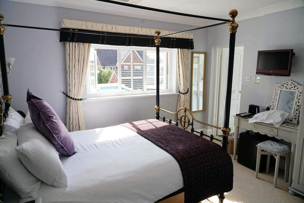 White-Sails Bed & Breakfast Stratford-upon-Avon Exterior photo